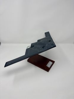 Daron Executive Series B-2 Spirit Stealth Bomber 1:100 Model - Damaged