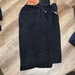 Men’s Button Up Levi’s Size  W34L30 $5.00