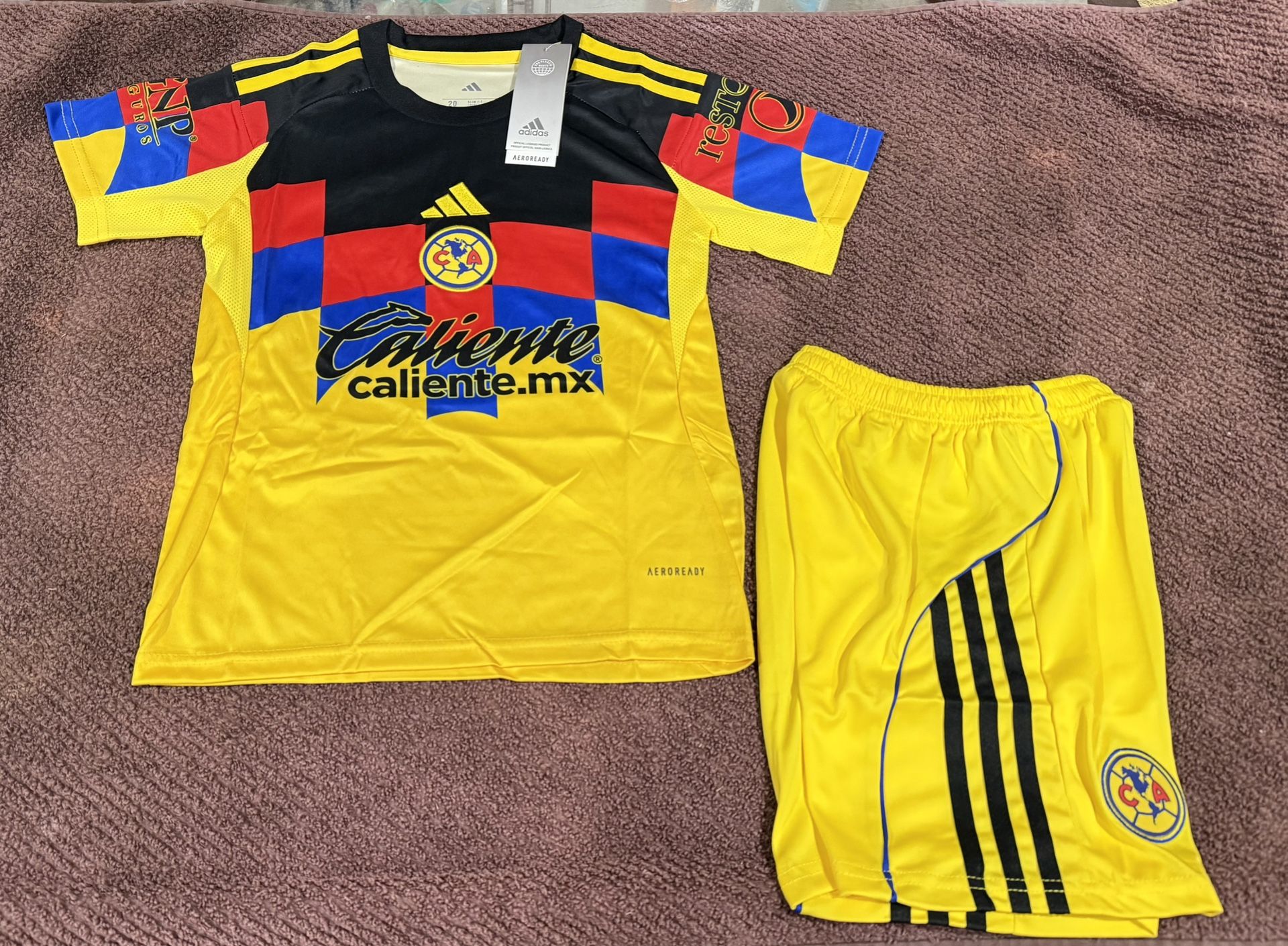 Adidas Club America home soccer kit for kids Niños Youth