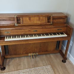 Lowrey Console Piano