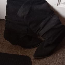 Womans Boots Good Condition Size 10s $25.00 