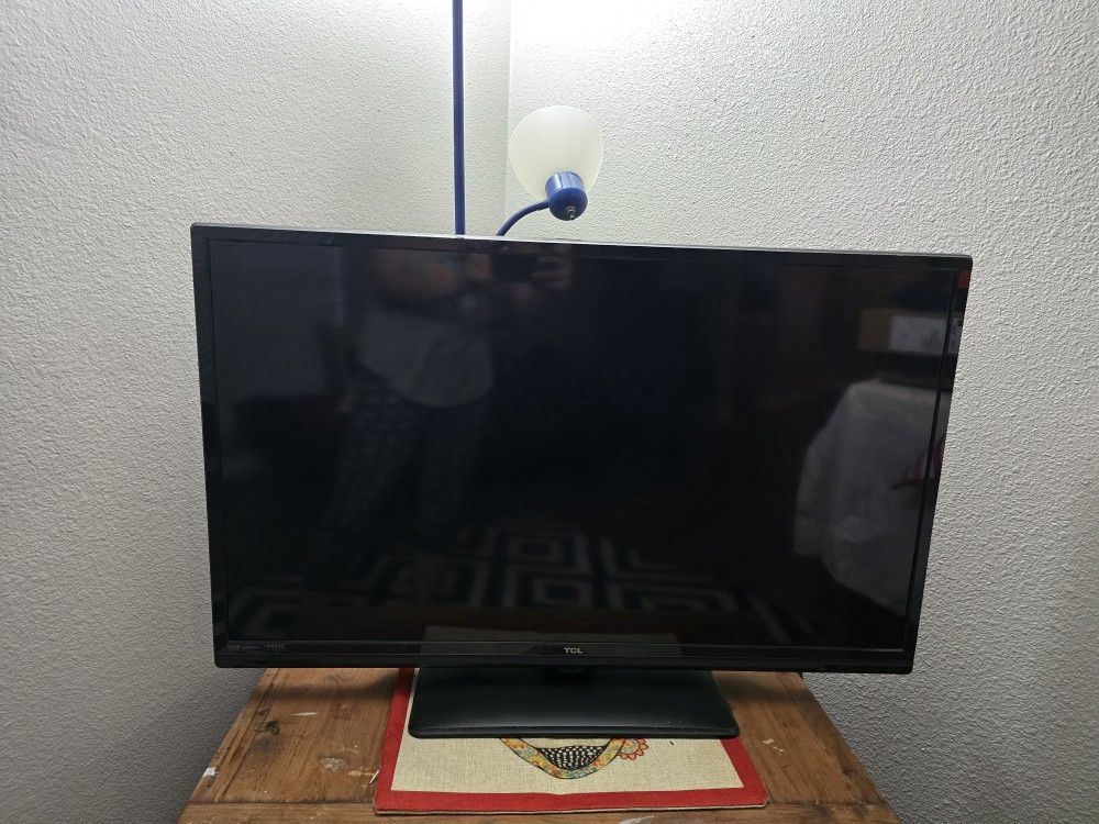 40-inch TCL LEDTV $50