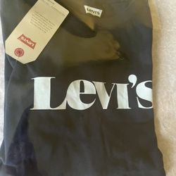 Levi’s T-shirt