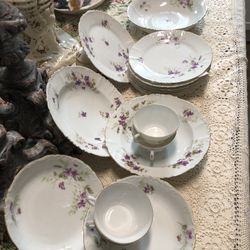 Beautiful Vintage Purple Violet Pattern Dishes