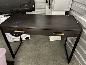 Amazon desk