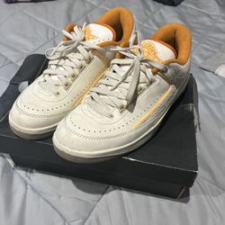 Air Jordan Low (White / Orange)