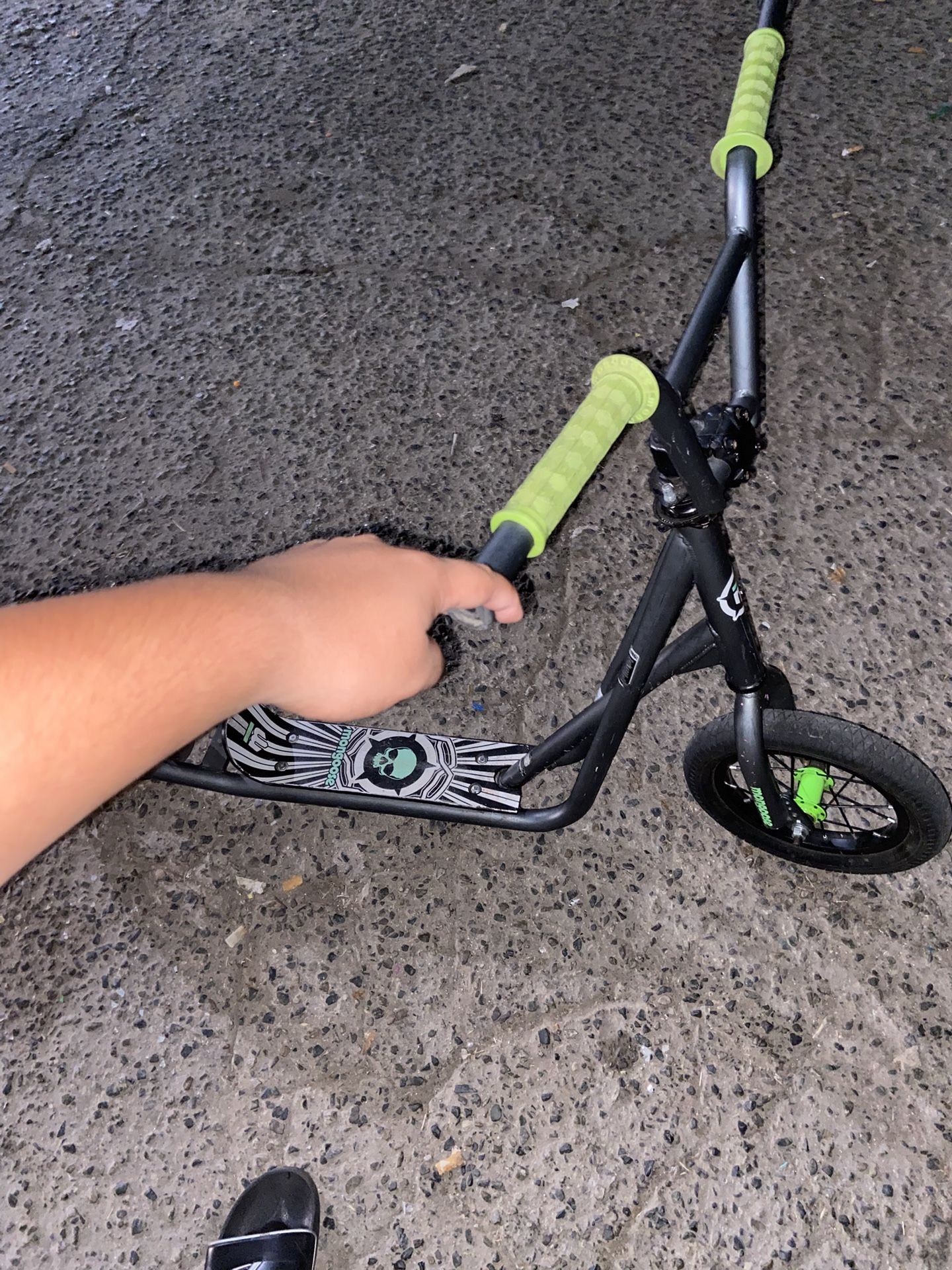 Mongoose Scooter