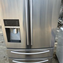 REFRIGERATOR SAMSUNG 36” 4 DOORS 