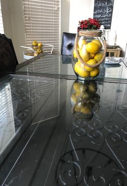 Dining Table with 4 chairs