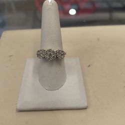 14k solid white gold diamond rings 5.7 grams size 9 layaway available 10% down if you interested please make sure you ask for Maribel thank you