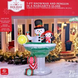 RARE NEW 7 FT TALL CHRISTMAS SNOWMAN PENGUIN IN MARGARITA GLASS INFLATABLE GEMMY