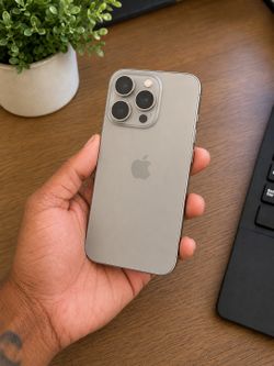 iPhone 15 Pro Natural Titanium 128GB - Unlocked