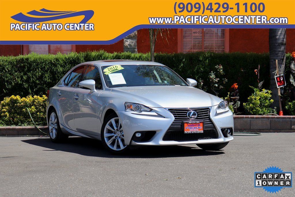 2016 Lexus IS