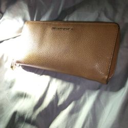 Michael kors Wallet-Reduced!