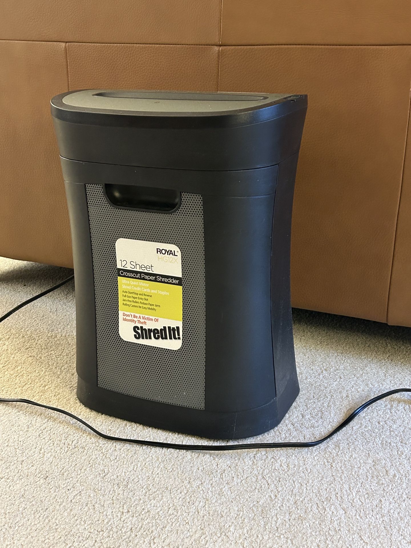 Crosscut Paper Shredder w/wheels