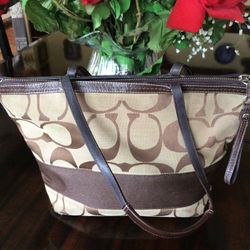 VTG Coach Handbag #A0960-F13548