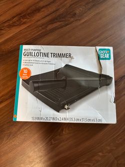 Pen+Gear Multi-Purpose Guillotine Trimmer, 12-inch, 10-sheet capacity.