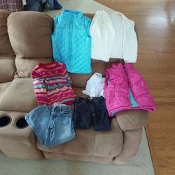 Girls Size 6/6t clothes pants, scort, vests and more 7 items
