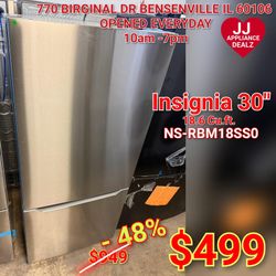 ❄️New Insignia 30" 18.6 Cu.Ft. Bottom Freezer Refrigerator NS-RBM18SS0