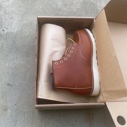 Red Wing Men’s Boots Size 8.5 New