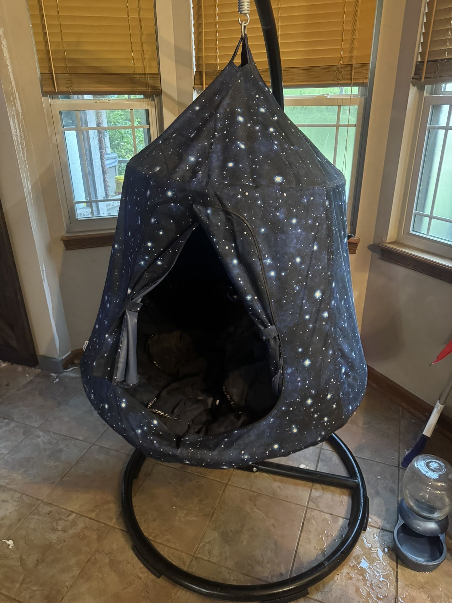Kids Hangout POD