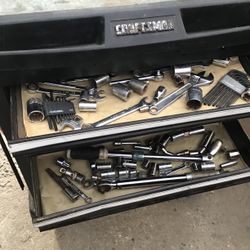 Craftsman Rolling Toolbox With Tools 
