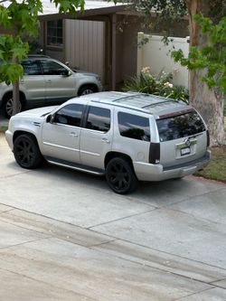 08 Cadillac Escalade 6.2L