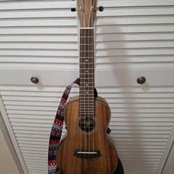 Islander Concert Ukulele SAC 4