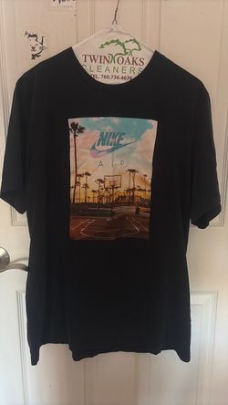 Nike men’s XL T-shirt
