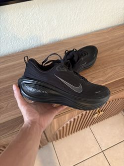 Nike Vomero Plus
