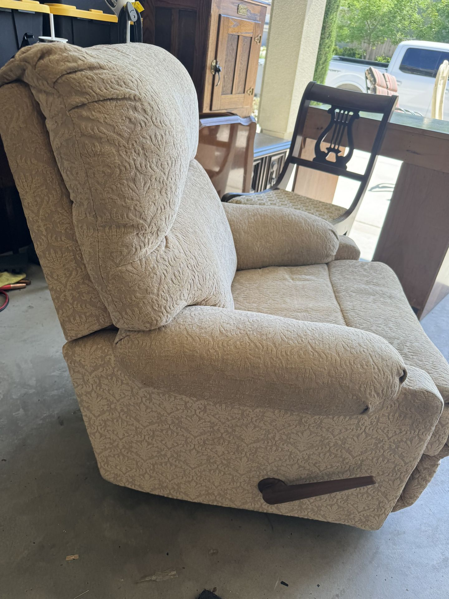 Comfy Recliner Chair 