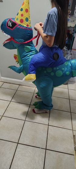 Inflatable costume