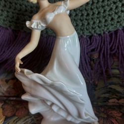 Schaubach Kunst Dancing Lady Figurine