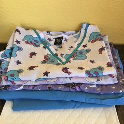 4 XL scrubs tops, 1 scrub pant