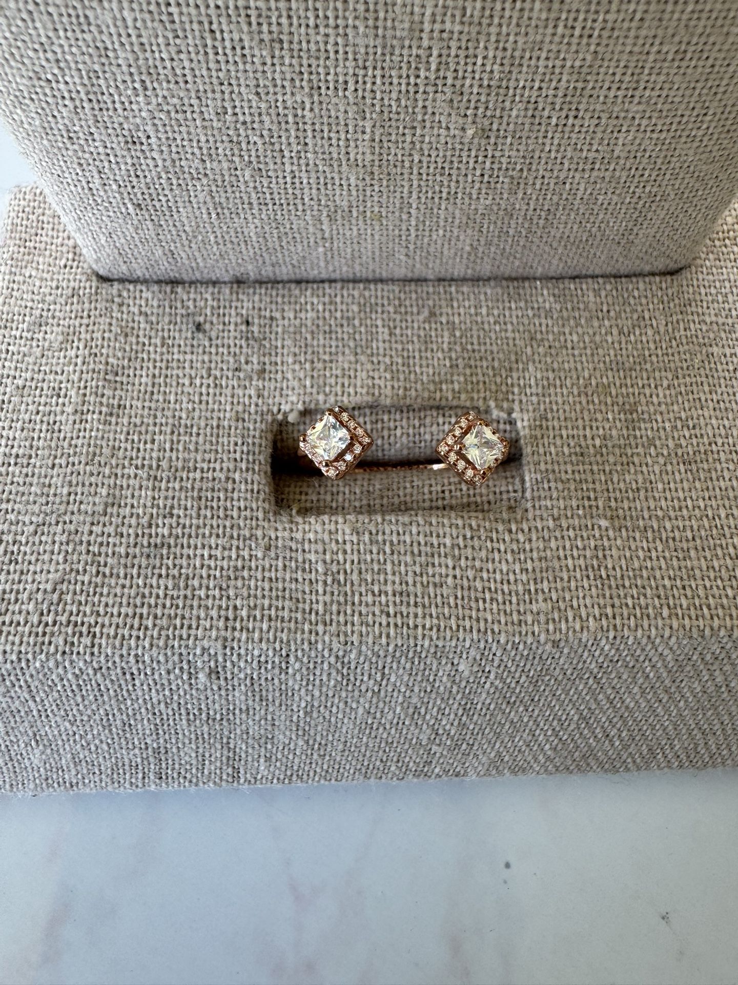 Pandora Ring 
