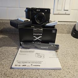 Fuji X100T Like New Shutter 19200 In Box 
