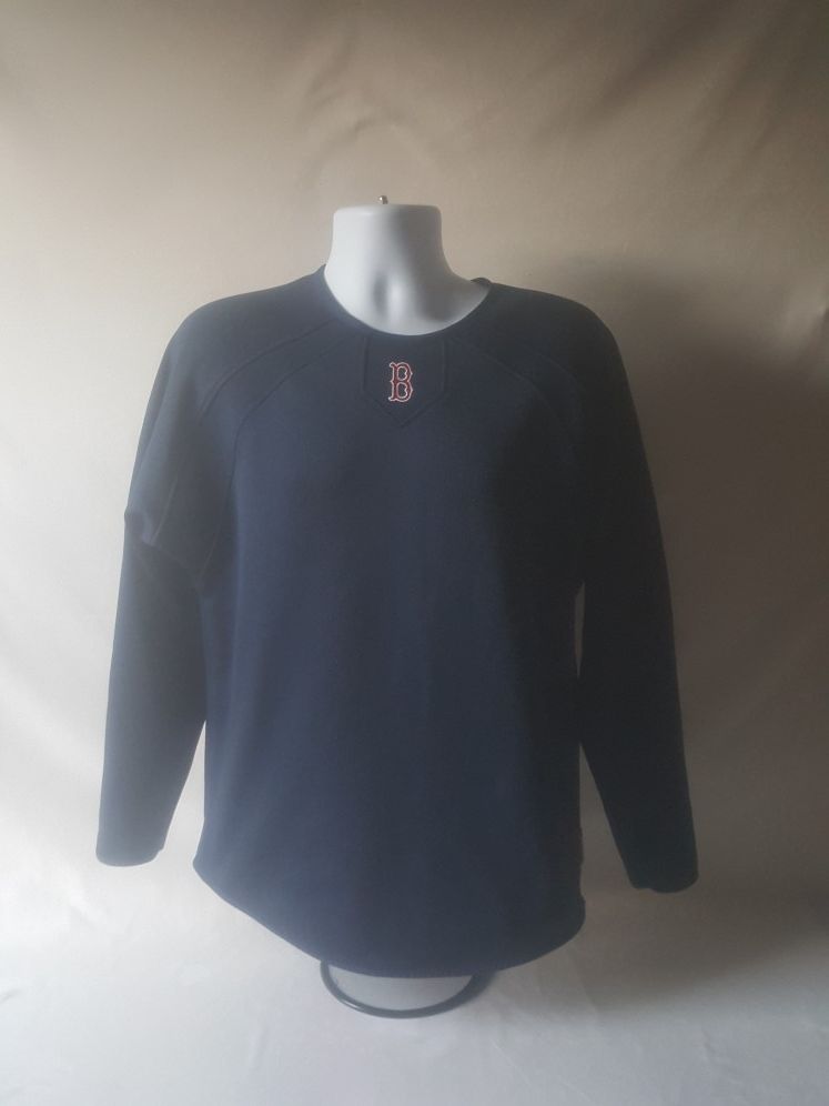 Boston Red Sox long-sleeve sweatshirt