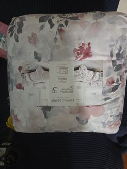 Comforter Set (Queen)