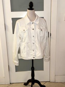 Style & Co white denim jacket with button closure and chest pockets, size XL