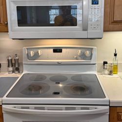 Whirlpool electric range/stove and microwave