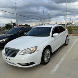 2013 chrysler 200