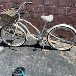 Electra Beach Cruiser Women