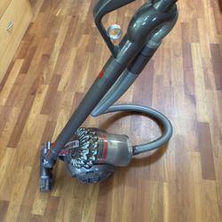 Dyson Pet Vacuum Cleaner 