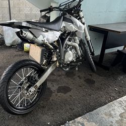 Apollo 190cc Pit Bike