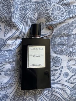 Van Cleef Moonlight Patchouli