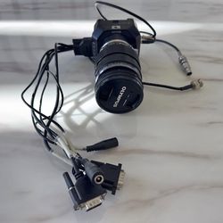 Blackmagic Micro Studio Body Camera 4K + Olympus Lens 12-40mm f/2.8 PRO