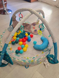 Infant 4-1 sloth baby activity gym and ball pit