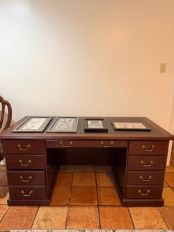 Traditional Cherry Wood Executive Desk