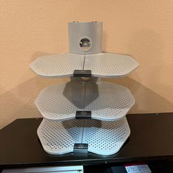 Floating 3 tier shelves