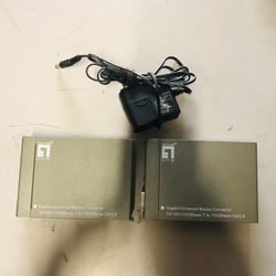 Lot of 2 Gigabit Ethernet Media Converter 10/100/1000base-T to 1000Base SX/ LX With 9V Charger